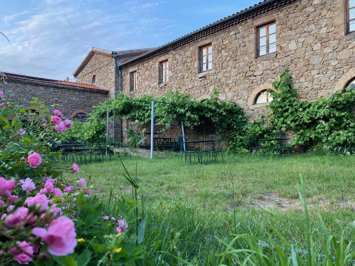 Gite De Corsas Saint-Victor  Экстерьер фото