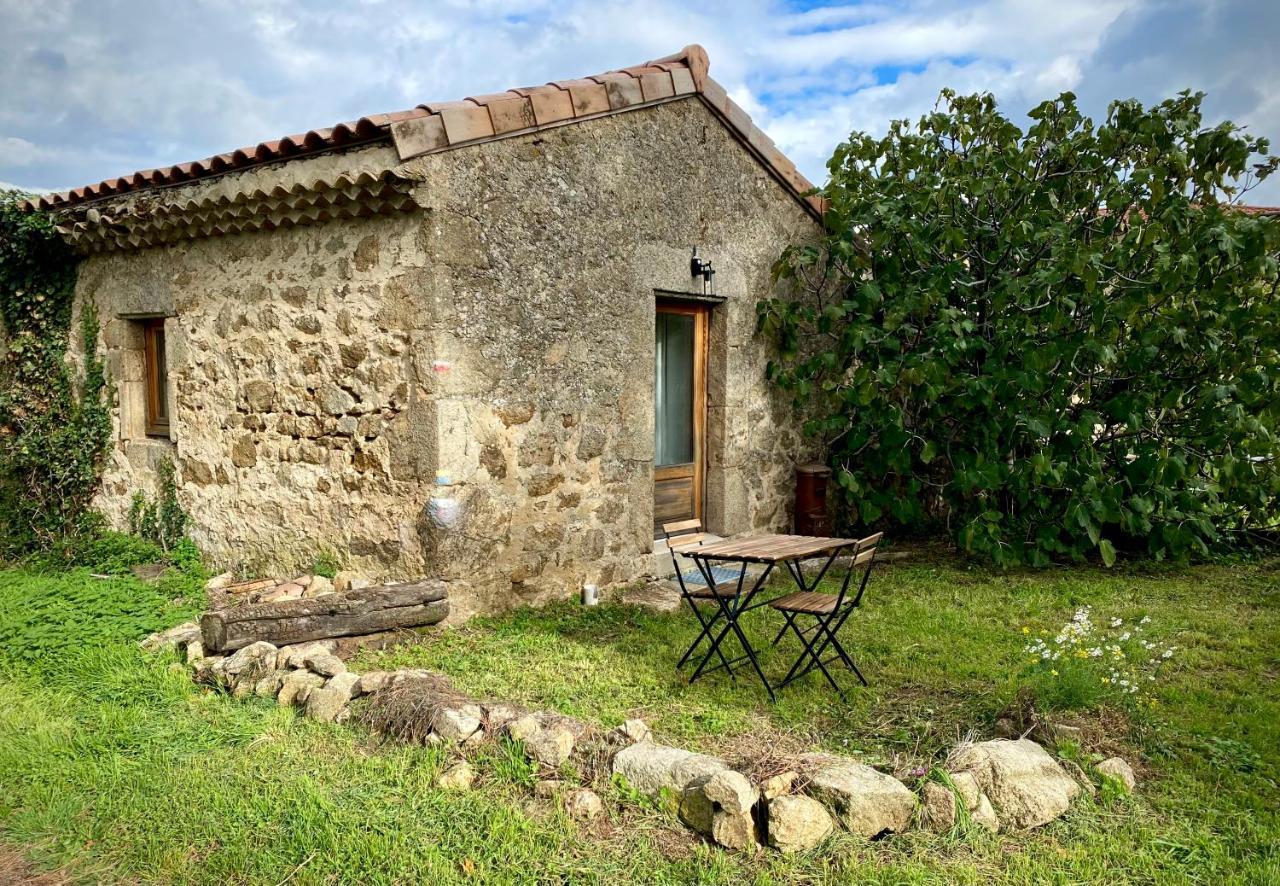 Gite De Corsas Saint-Victor  Экстерьер фото